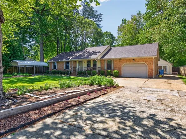 229 Fresno Dr, Chesapeake, VA 23322