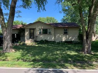 124 Spencer Dr, Peculiar, MO 64078