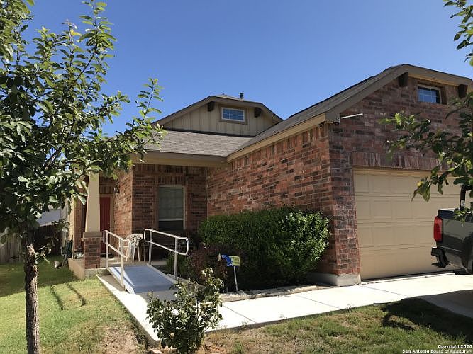 1st image of 8935 Atwater Crk