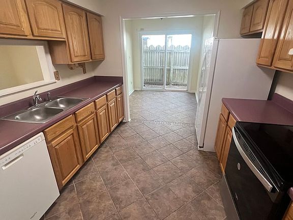 2nd image of 1642 High Plains Dr