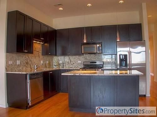 3rd image of 1843 W North Ave APT 4E