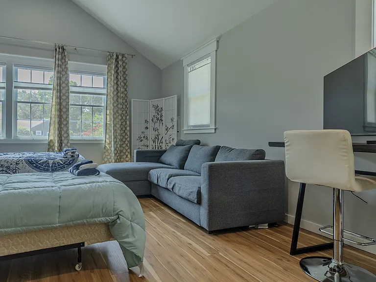 176 Beacon St — Photo 13