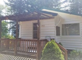 8525 Lewis River Rd, Ariel, WA 98603