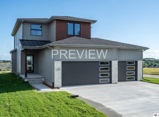 17605 Potter St, Bennington, NE 68007