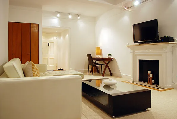 Rented by WAM Partners - William Moses Co. | media 124