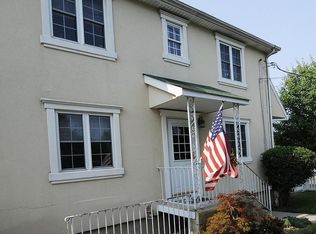 100 Sharrott Ave, Staten Island, NY 10309