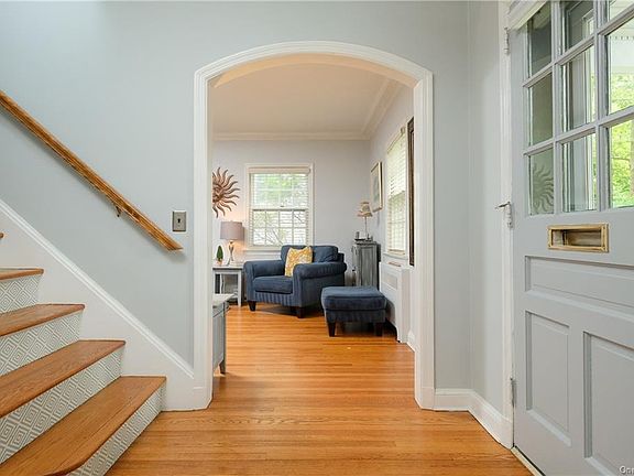 2nd image of 19 Palmer Ave