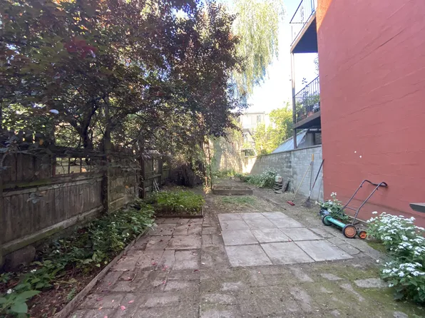 130 Coffey St, Brooklyn, NY 11231