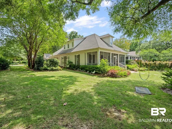 250 Liberty St, Fairhope, AL 36532