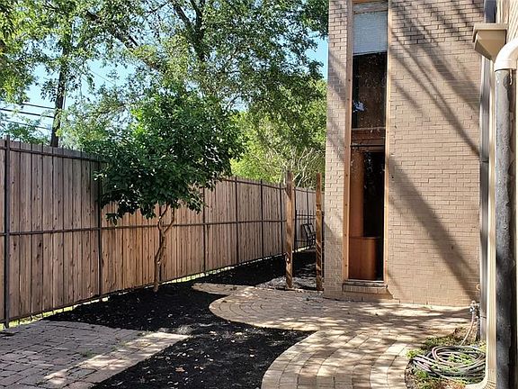 2nd image of 4566 Bellaire Blvd