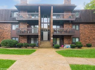 2003 Porte De Leau Ct #203, Highland, IN 46322