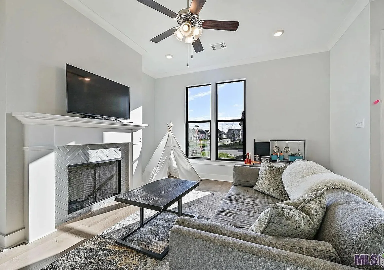 3 Bedroom Home In Shoe Creek — Photo 4