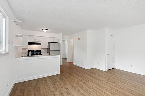 1704 Howell St Photo 1