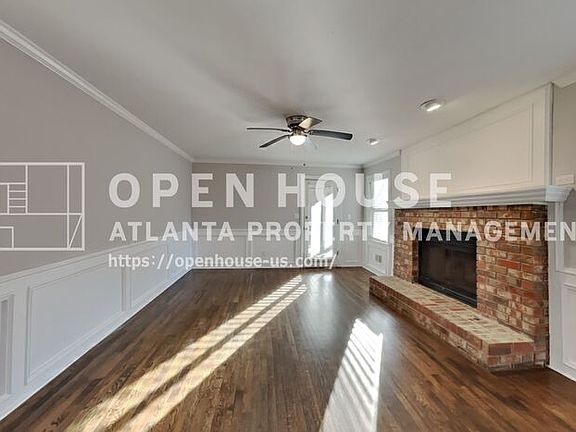 3rd image of 1059 Rockcrest Dr