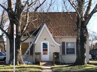 1453 6th Ave N, Windom, MN 56101