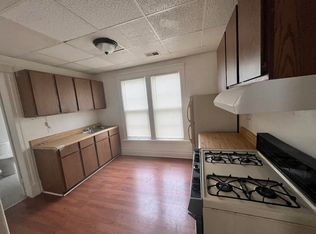 709 Academy St APT 11, Kalamazoo, MI 49007