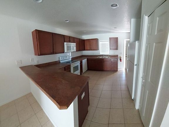 2nd image of 6741 SE 105th Pl #4
