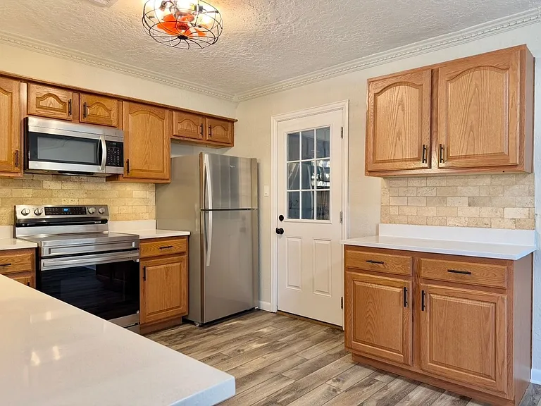 2712 NW Hilltop Dr — Photo 12