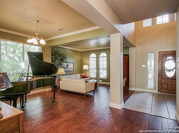 4th image of 12803 Terrace Holw