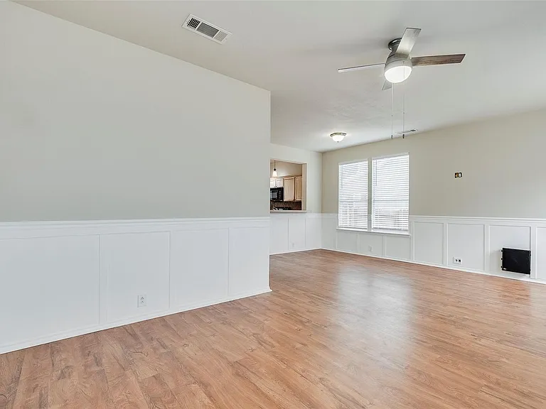 10652 Astor Dr — Photo 11