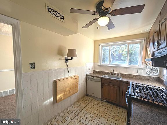 5th image of 6588 W Walnut Park Dr