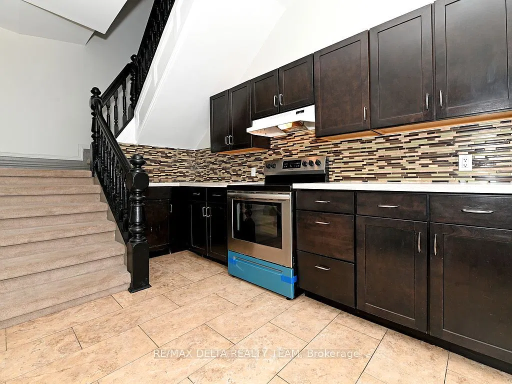 2 bed, $1,975 — Photo 3