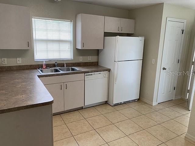 2nd image of 11 Almond Drive Pl