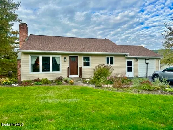 18 Harwood St, Williamstown, MA 01267