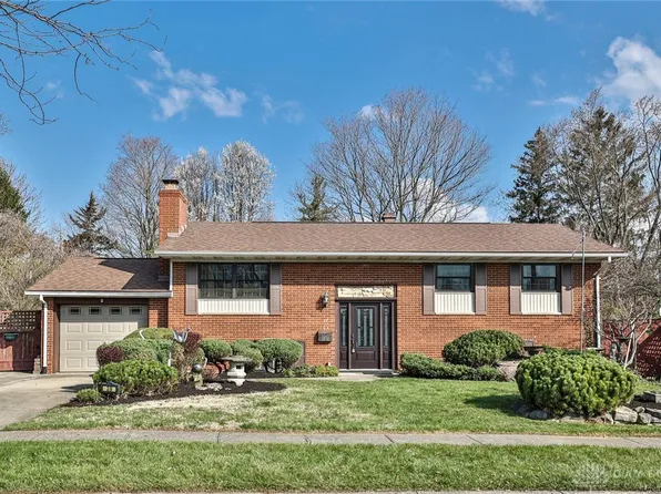 39 Amokee Pl, Tipp City, OH 45371