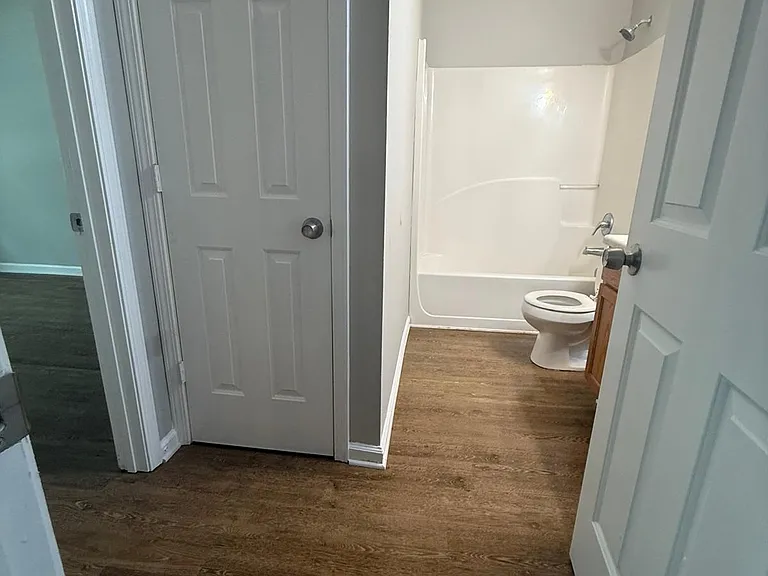 1559 Prospect Rd — Photo 8