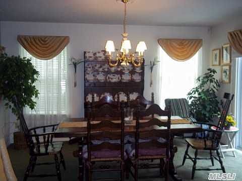 5th image of 292 Erik Dr