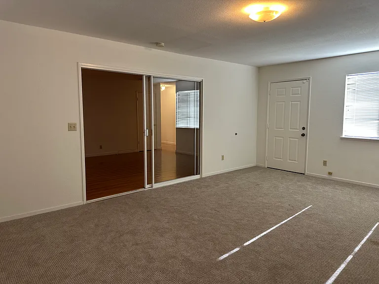 6343 Atherwood Ave — Photo 13