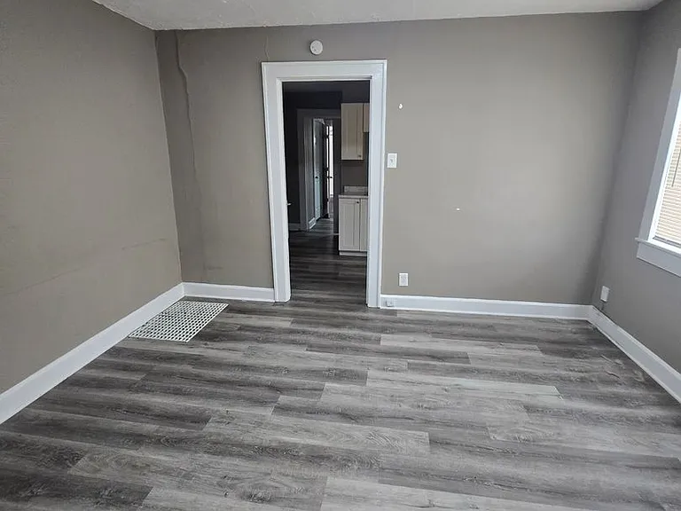 4312 E Michigan St — Photo 3