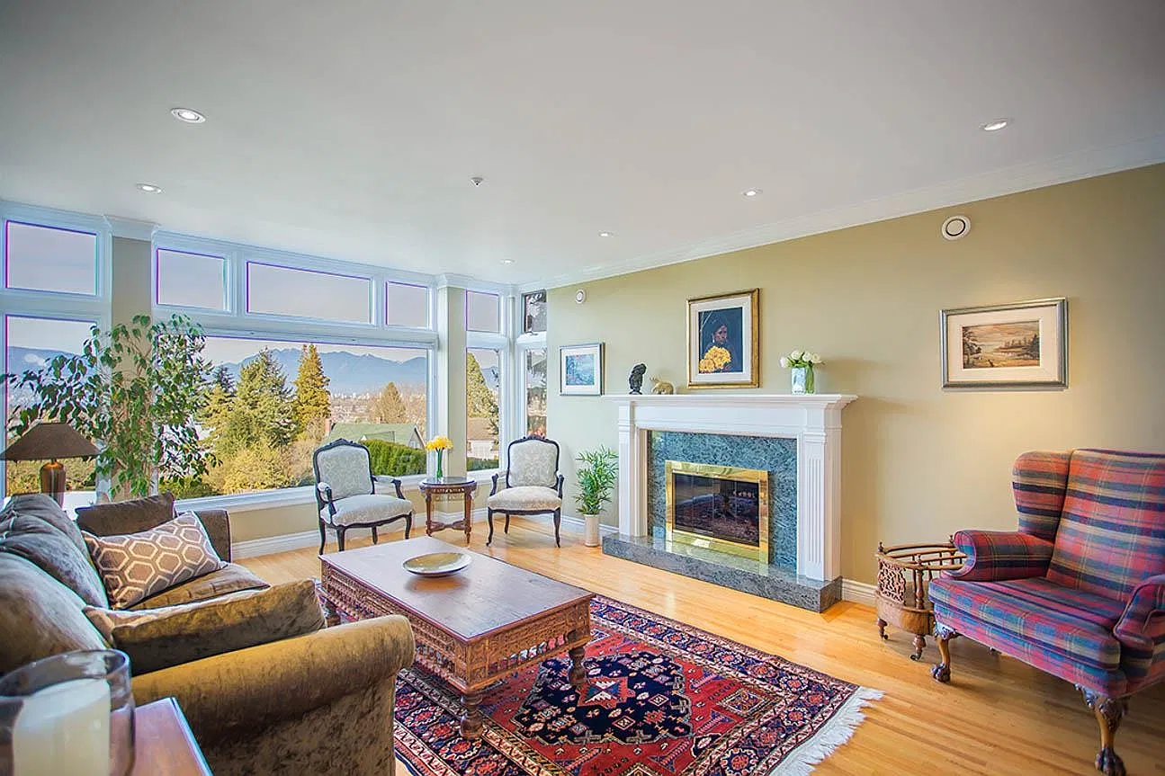 4 bed, 3100 sqft, $8,500 — Photo 1