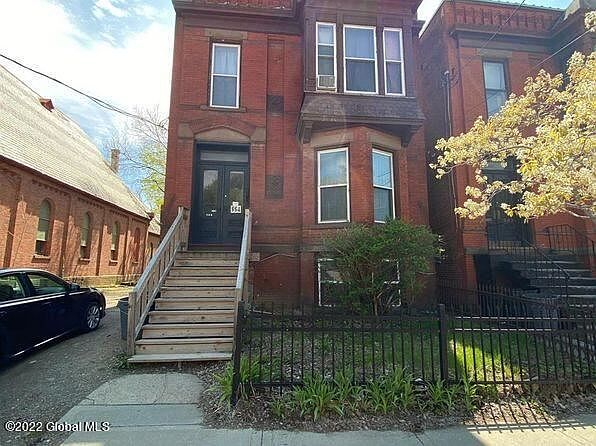 1st image of 550-554 Congress St