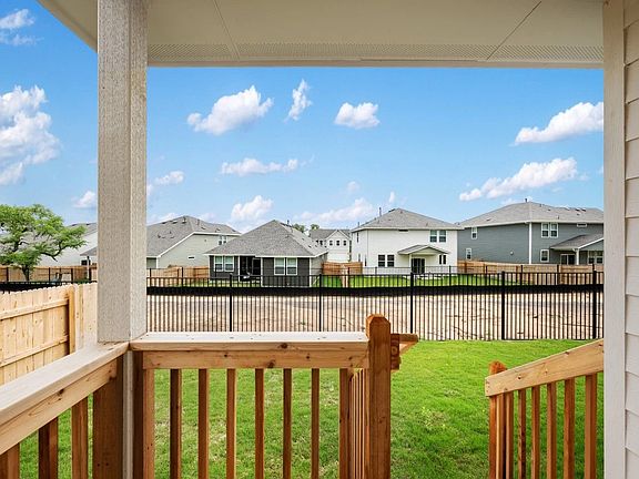 231 Ranier Way Elevation Image 4