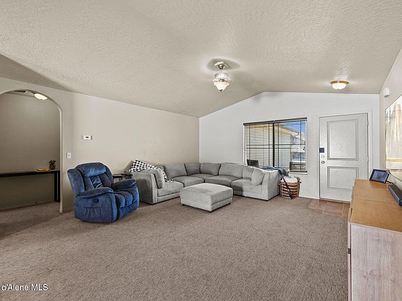 5th image of 7290 N Bandon Ln