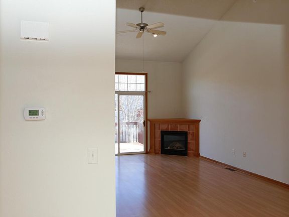 2nd image of 20 Heidi Ln