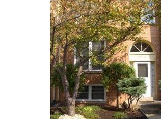 5215 Harbor Court Dr, Alexandria, VA 22315