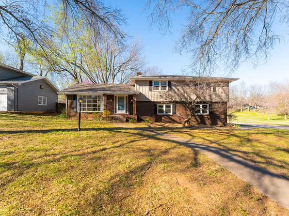 2363 E Cherryvale Street, Springfield, MO 65804