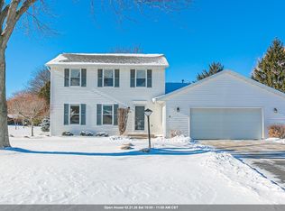 N9639 Crystal Ct, APPLETON, WI 54915
