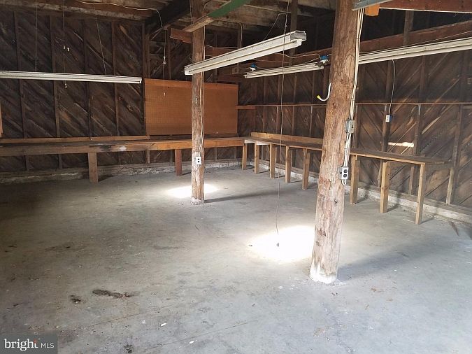 2nd image of 5751 Main St