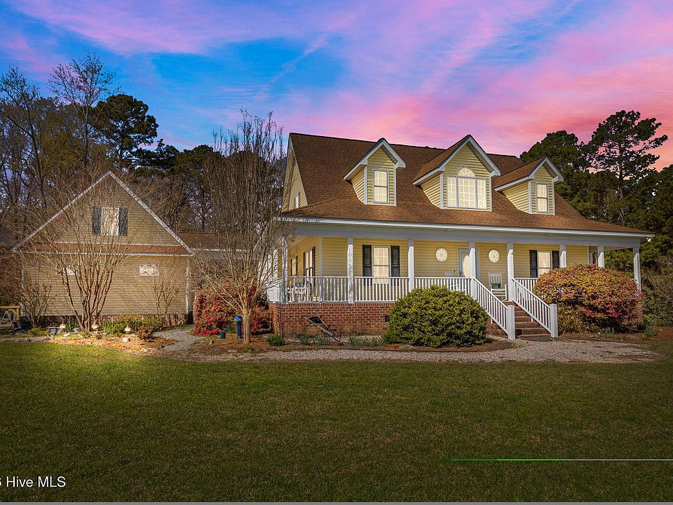 1st image of 1052 N Creek Drive