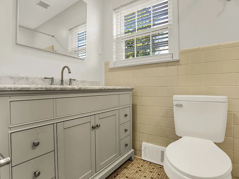 7133 Kings Castle Cv — Photo 22