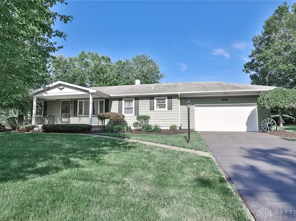 12 Henrick Dr, Middletown, OH 45044
