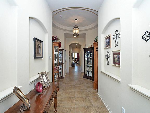 4th image of 28526 Stonestead Dr