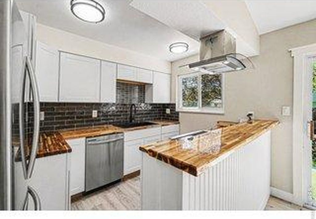 1530 Gloria Ct