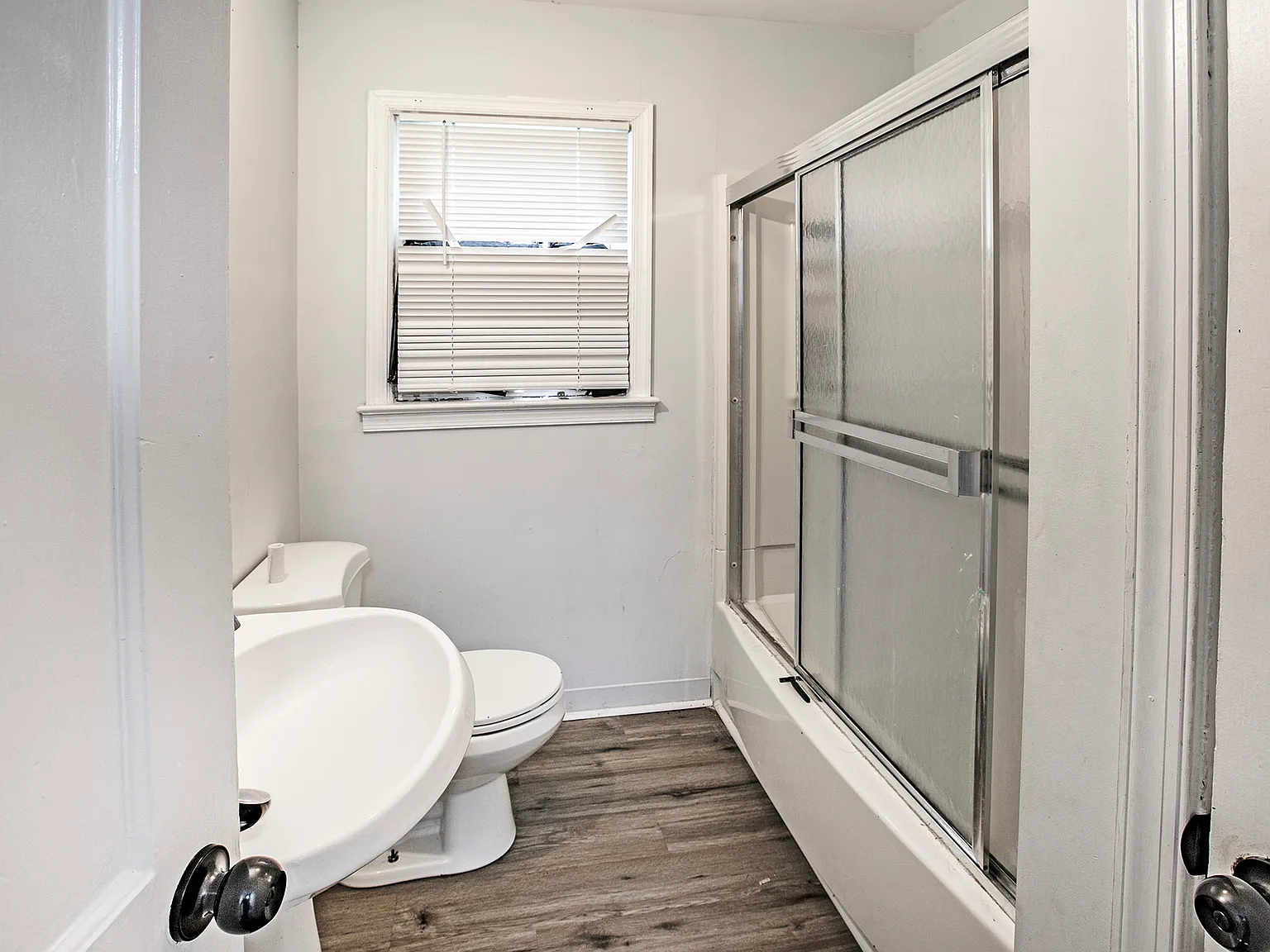 16 West Linden Avenue - 1 — Photo 4
