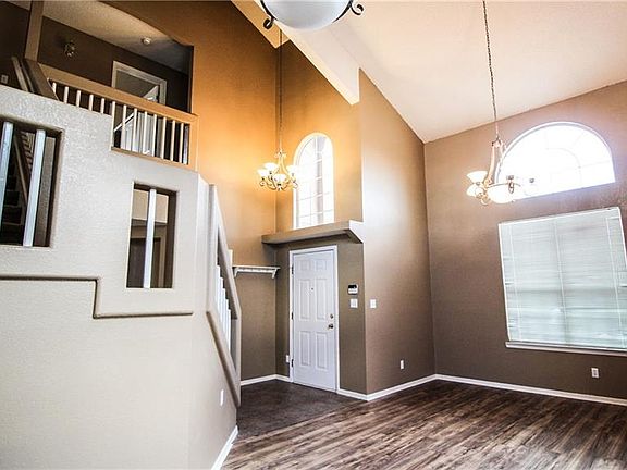 5th image of 3636 Lantana Ln