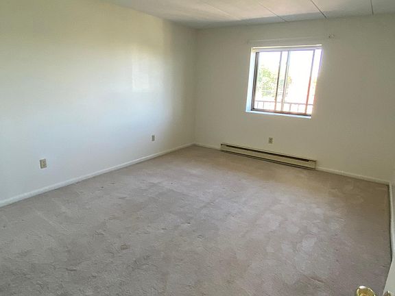 4th image of 182 Quincy Ave APT 32